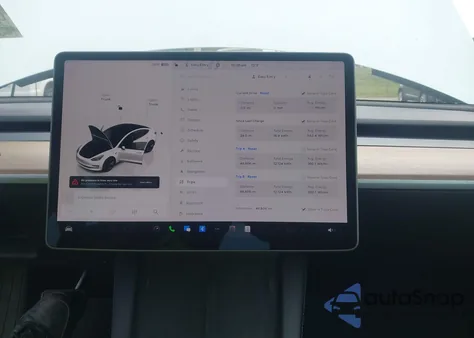 2023 Tesla Model 3 Rear-Wheel Drive z USA, uszkodzony, nr VIN 5YJ3E1EAXPF699395